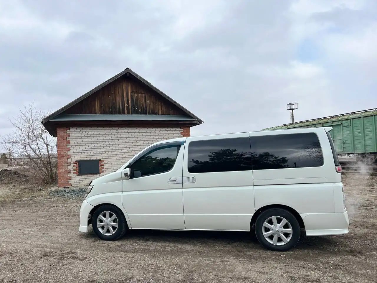 Продажа Nissan Elgrand 2010 года - Авто в Уфа