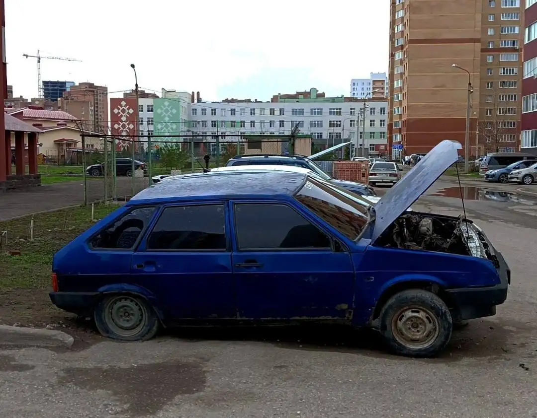 Продажа ВАЗ 2109 инжектор 2001 года - Легковые автомобили (Авто) в Уфа