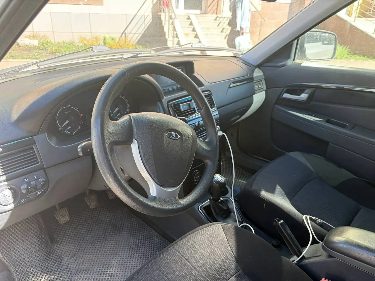 Продам/обменяю Приору 2 Белое облако 2014 - Легковые автомобили (Авто) в Уфа