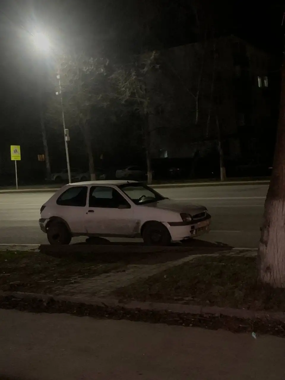 Продам Ford Fiesta 2000г - Легковые автомобили (Авто) в Уфа