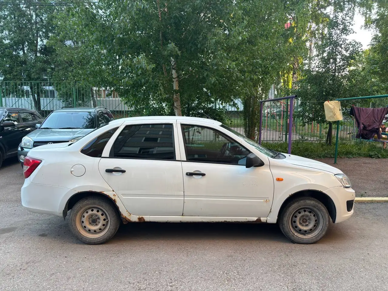 Лада Гранта 2013 год - Легковые автомобили (Авто) в Уфа