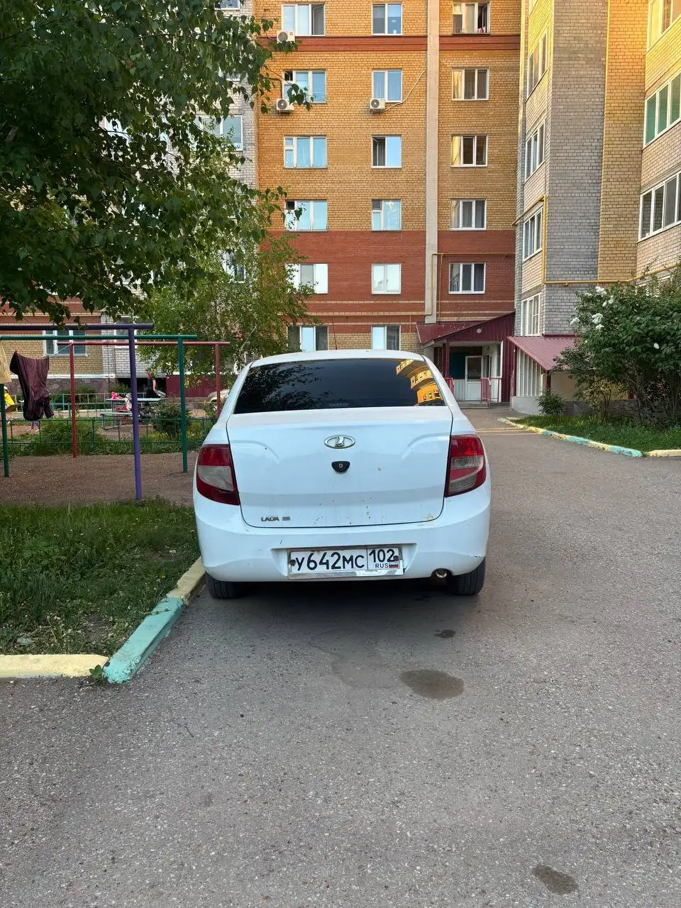 Лада Гранта 2013 год - Легковые автомобили (Авто) в Уфа