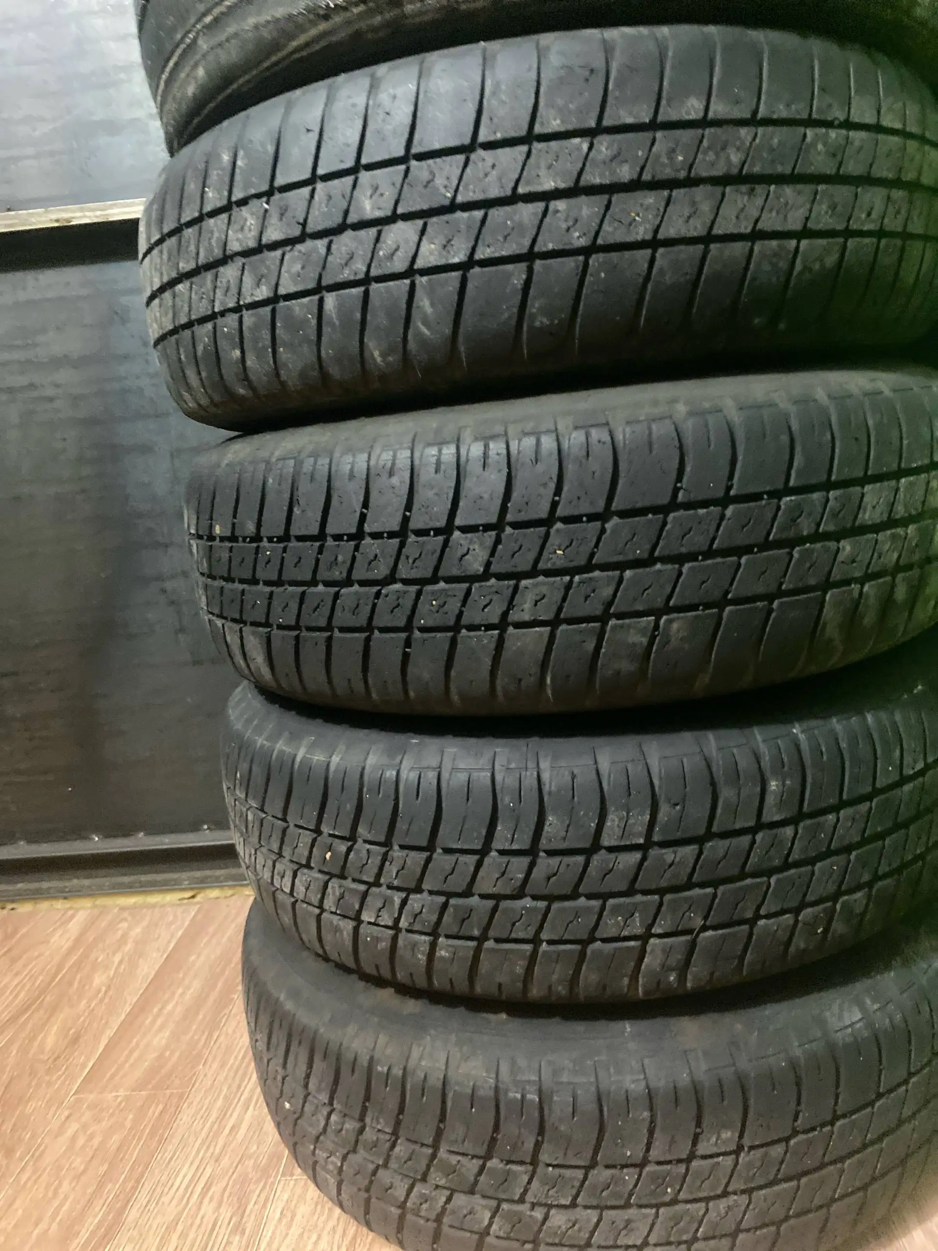 Продам комплект колес 4 шт - Шины и диски (Авто) в Уфа