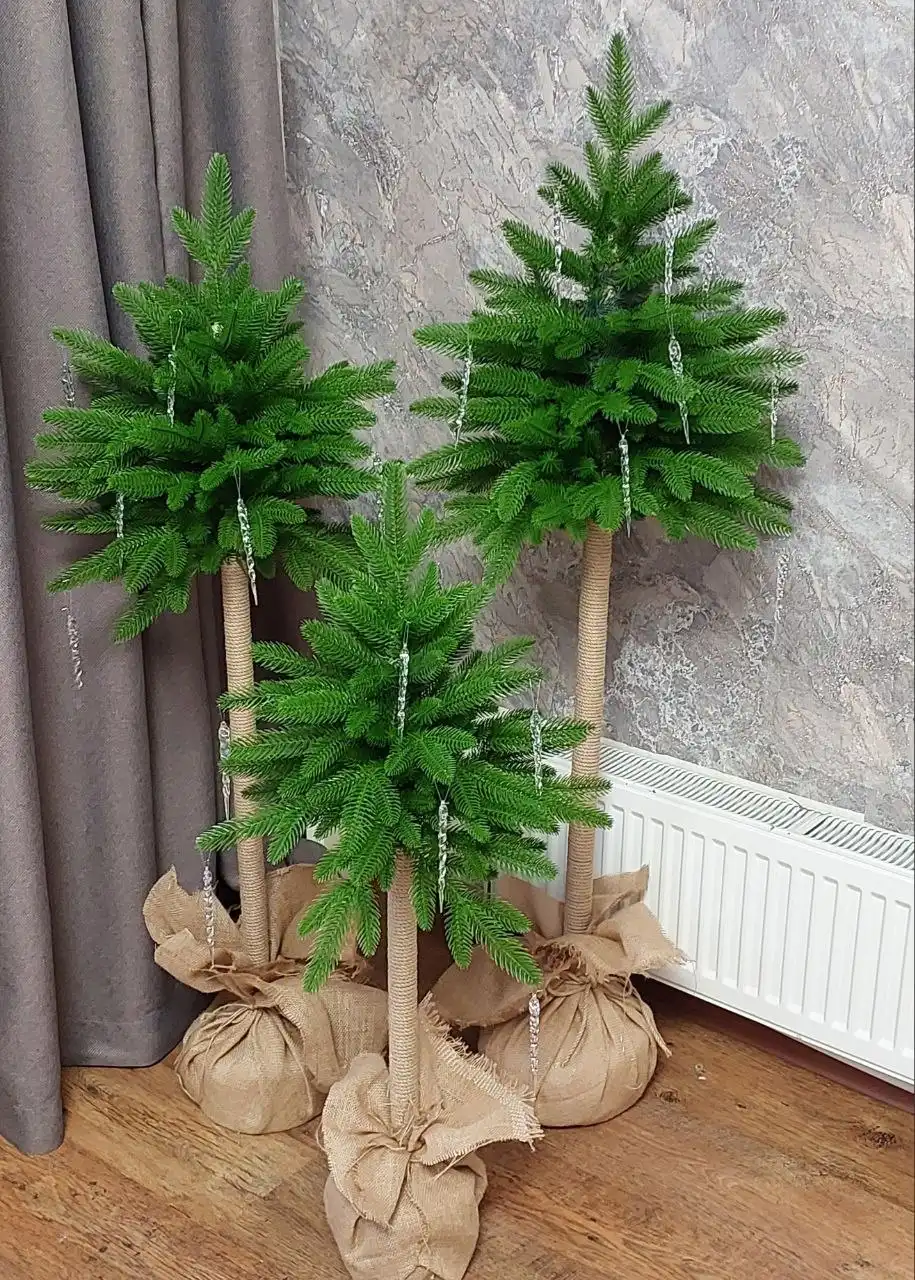 Новогодние елочки на высокой ножке