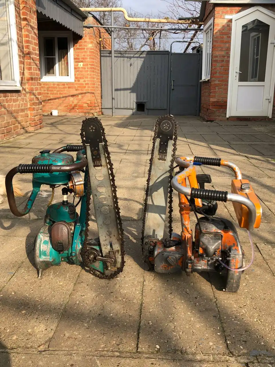 Продажа бензопил Урал и Дружба