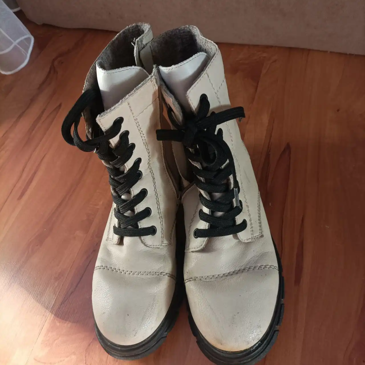 Продажа женских кожаных полусапожек Rieker 39 размера