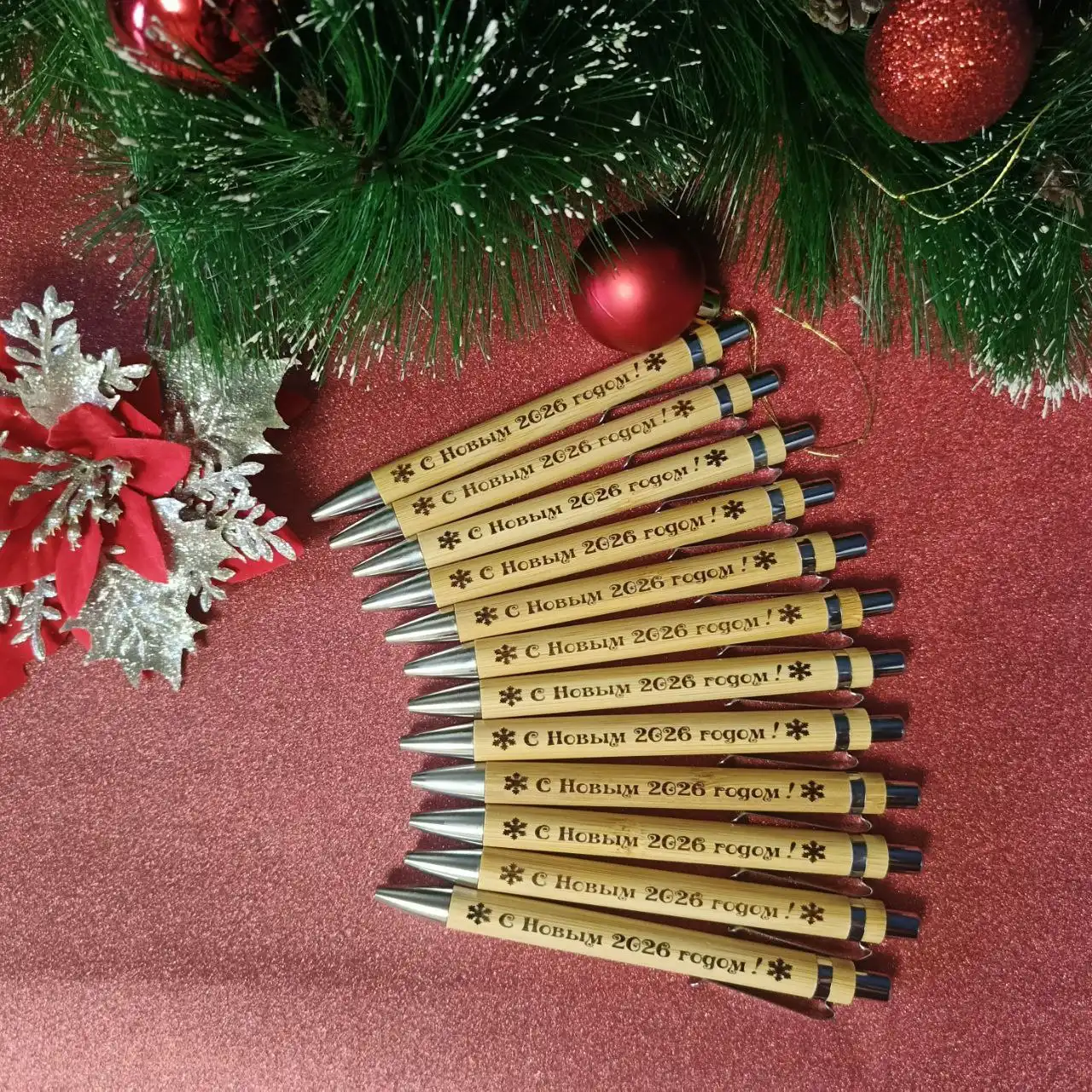 Именные ручки и ёлочные шары на заказ
