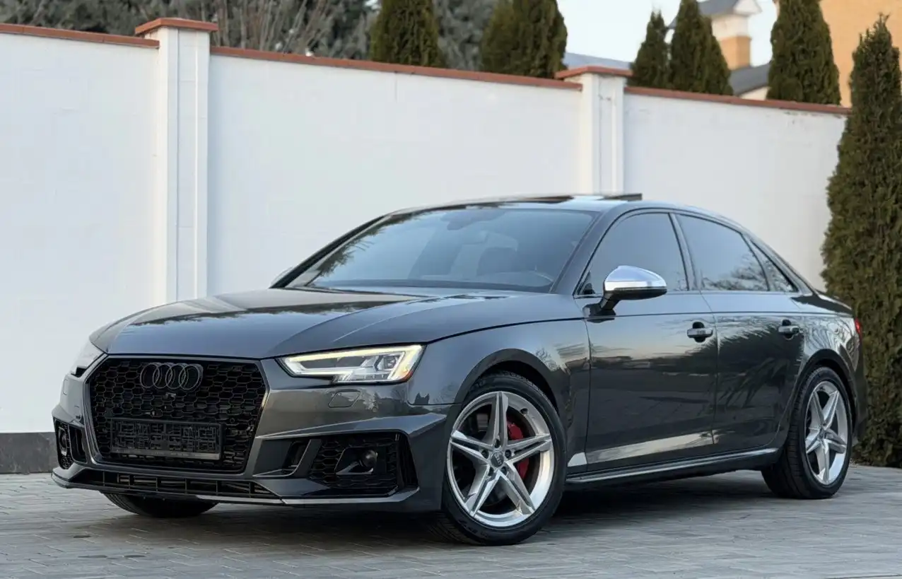 Audi S4 2019 СРОЧНАЯ ПРОДАЖА - Легковые автомобили (Авто) в Москва