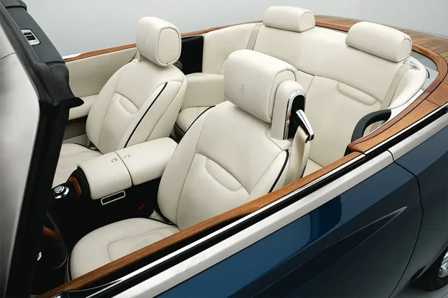 Профессиональная детейлинг-химчистка салона авто - Цифровые услуги в Москва