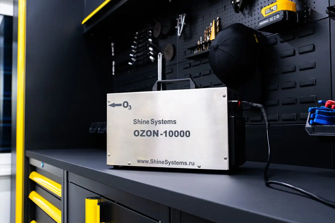 Профессиональная детейлинг-химчистка салона авто - Автоуслуги (Услуги) в Москва