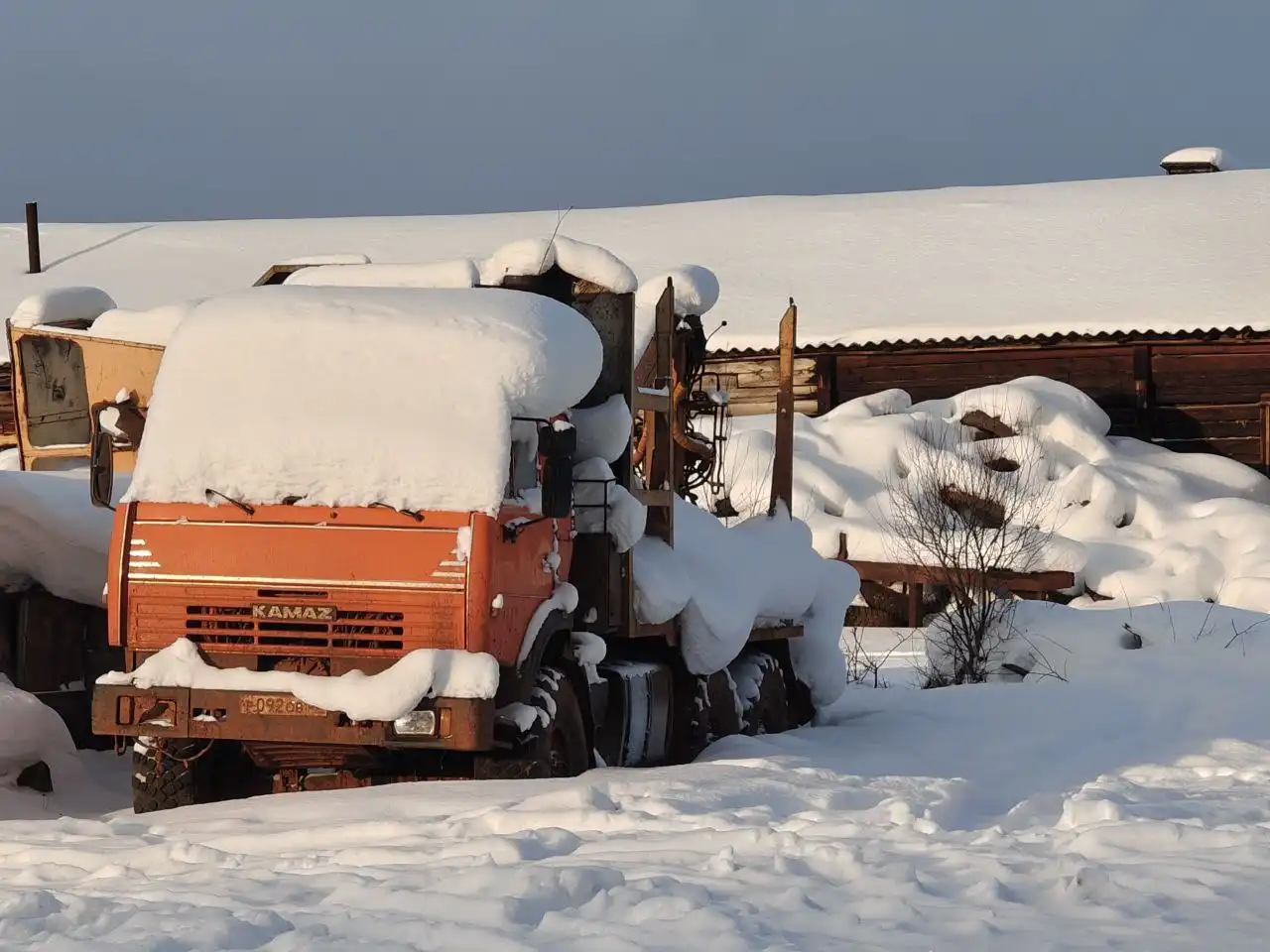 Продается готовая производственная база 364 м² с КамАЗом в подарок