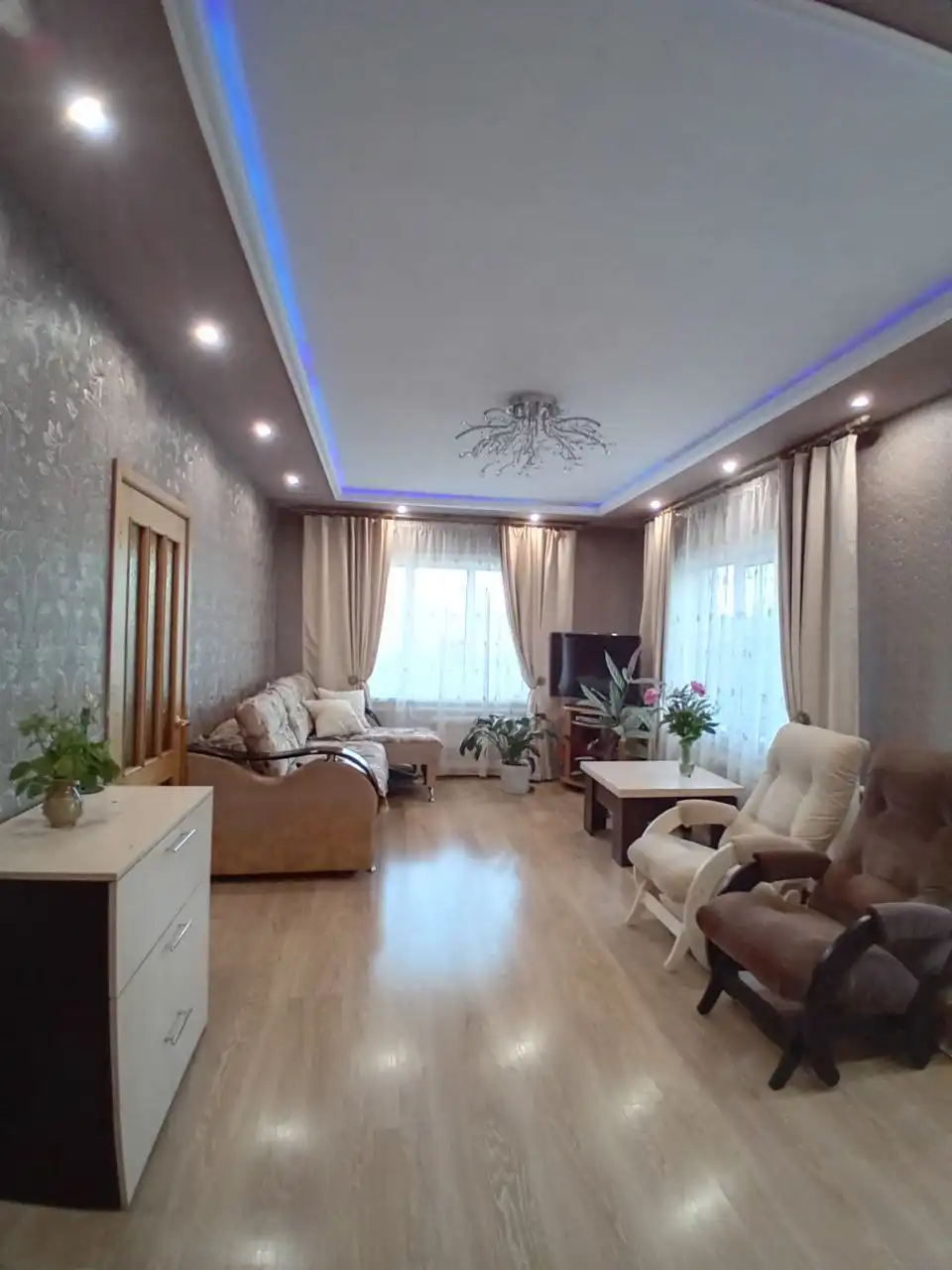 Продается уютный дом с капитальным ремонтом в Иркутской области - Недвижимость в Иркутская Обл.