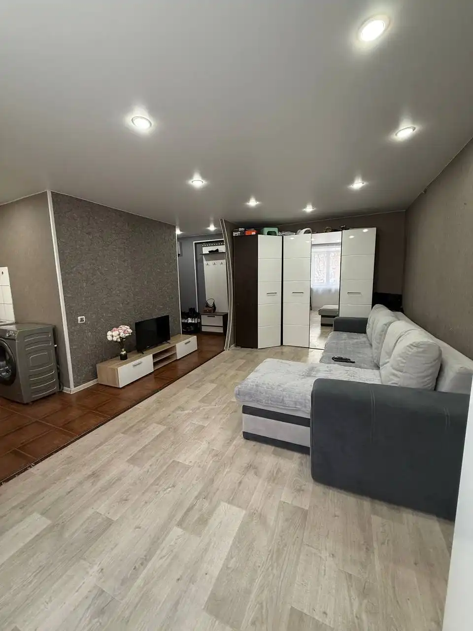 Продам двухкомнатную квартиру в Иркутской области - Недвижимость в Иркутская Обл.