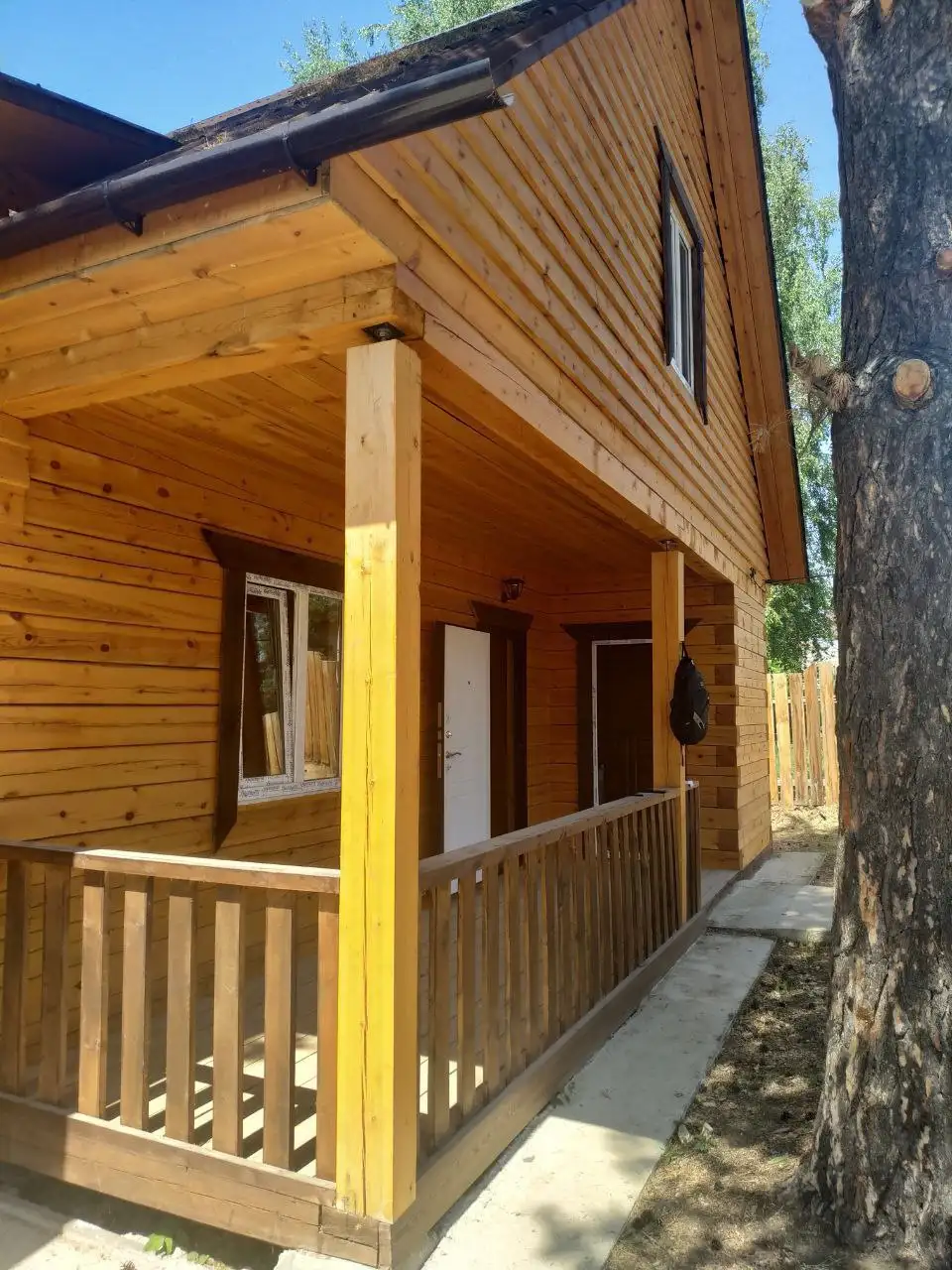 Продам дом с гаражом и участком 10 соток в Карлуке - Недвижимость в Карлук