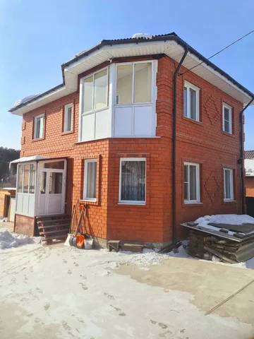 Продажа благоустроенного двухэтажного дома в Пивоварихе - Дома в Пивовариха