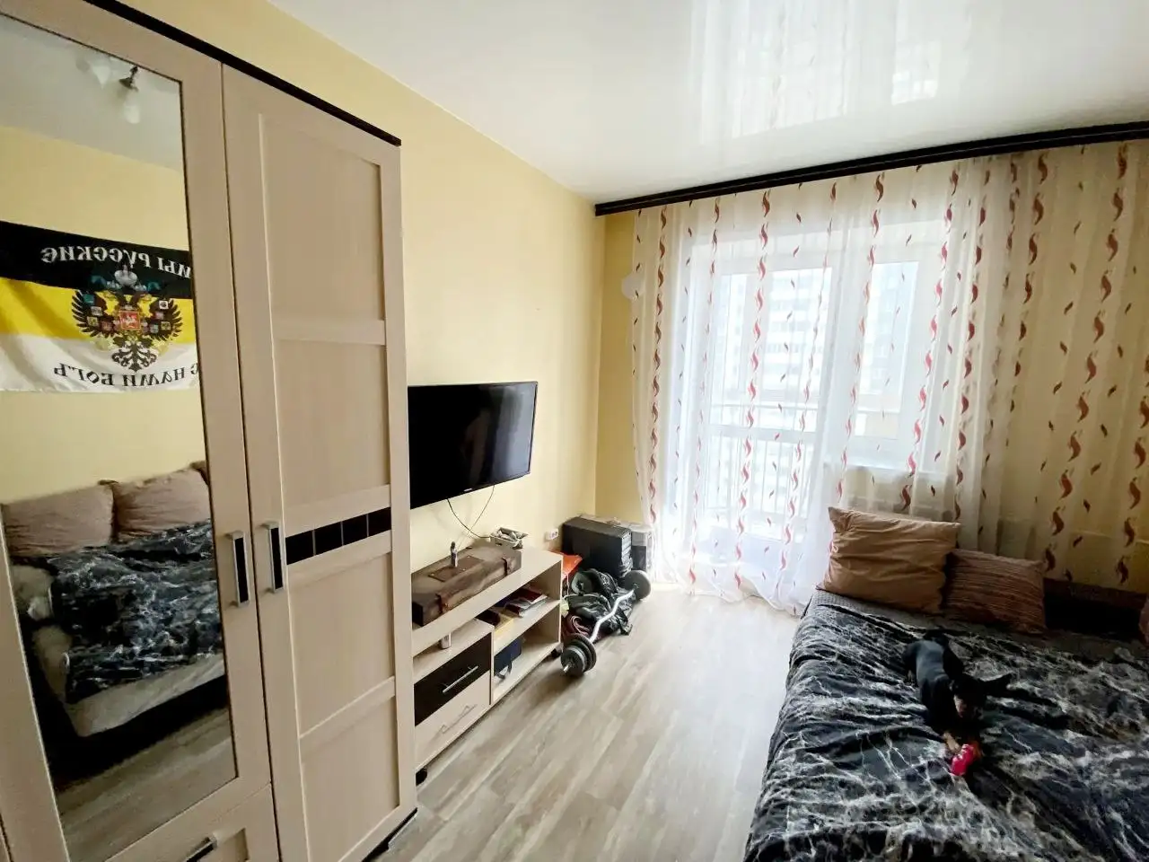 Продается студия с ремонтом в кирпичном доме - Квартиры (Недвижимость) в Иркутская Обл.