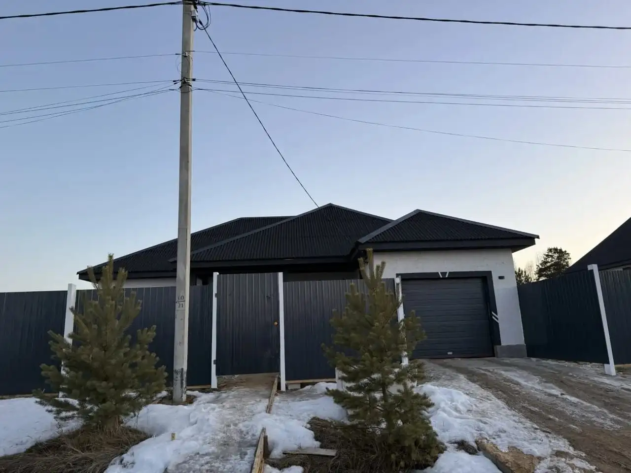 Продажа квартиры 3 комнаты + кухня-гостиная с террасой, ванной и гаражом в Иркутской области - Квартиры (Недвижимость) в Иркутская Обл.