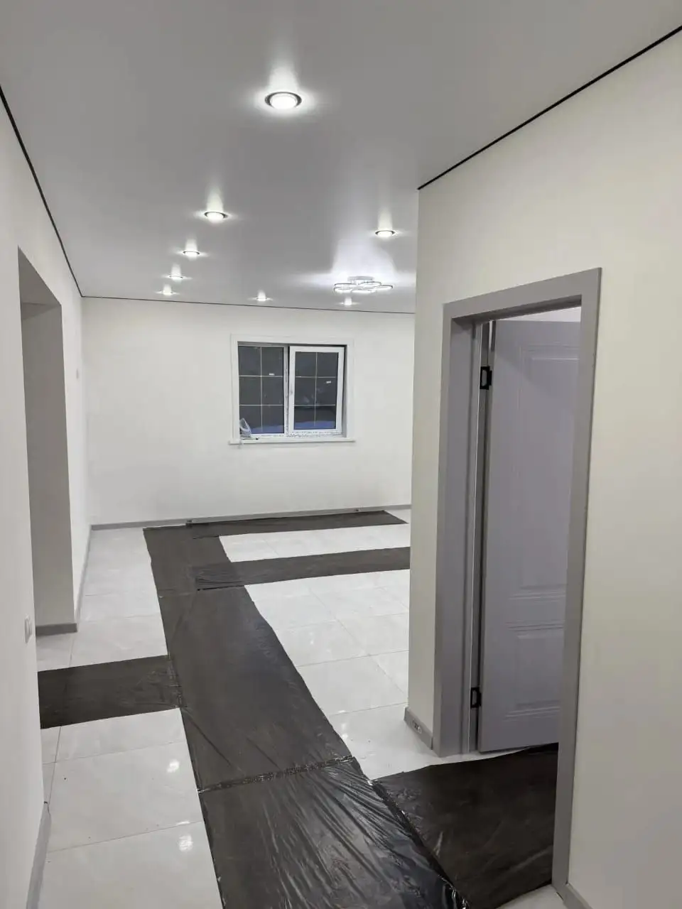 Продажа квартиры 3 комнаты + кухня-гостиная с террасой, ванной и гаражом в Иркутской области - Квартиры (Недвижимость) в Иркутская Обл.