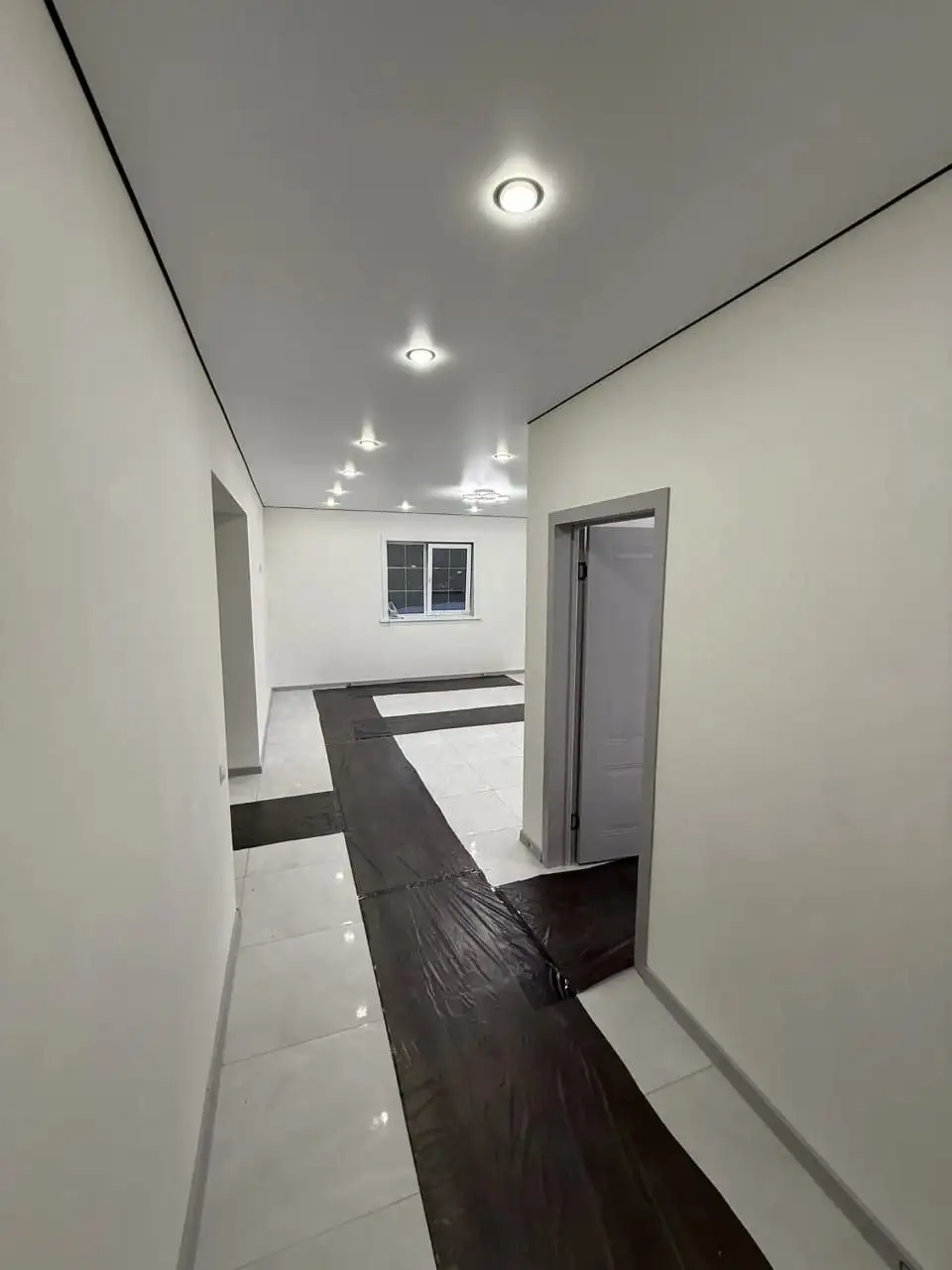 Продажа квартиры 3 комнаты + кухня-гостиная с террасой, ванной и гаражом в Иркутской области - Квартиры (Недвижимость) в Иркутская Обл.