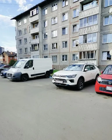 Сдам 2-комнатную квартиру на длительный срок в Иркутске - Недвижимость в Иркутск