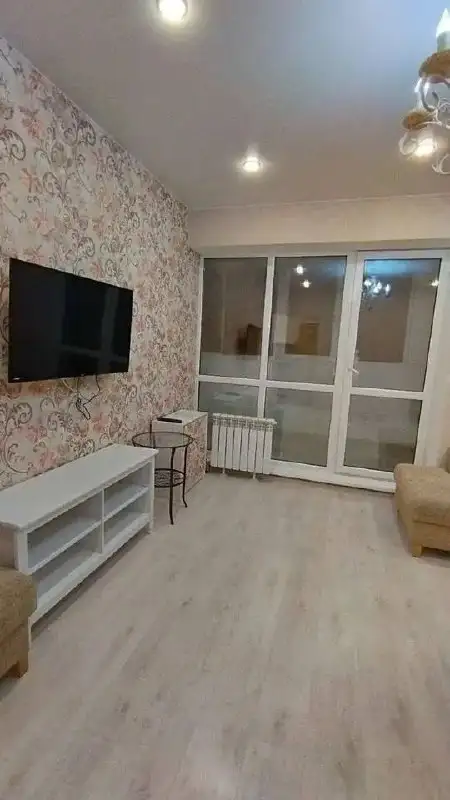 Сдам три квартиры в разных районах - Аренда квартир (Недвижимость) в Неизвестно