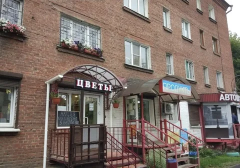 Сдам студию в центре Иркутска на длительный срок - Недвижимость в Иркутск