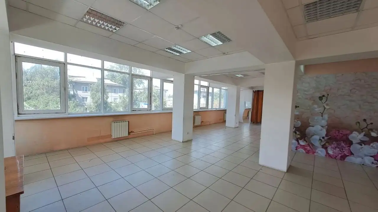 Аренда помещения 120 кв.м. на Трилиссера, 48Б - Аренда коммерческой недвижимости (Недвижимость) в Иркутская область
