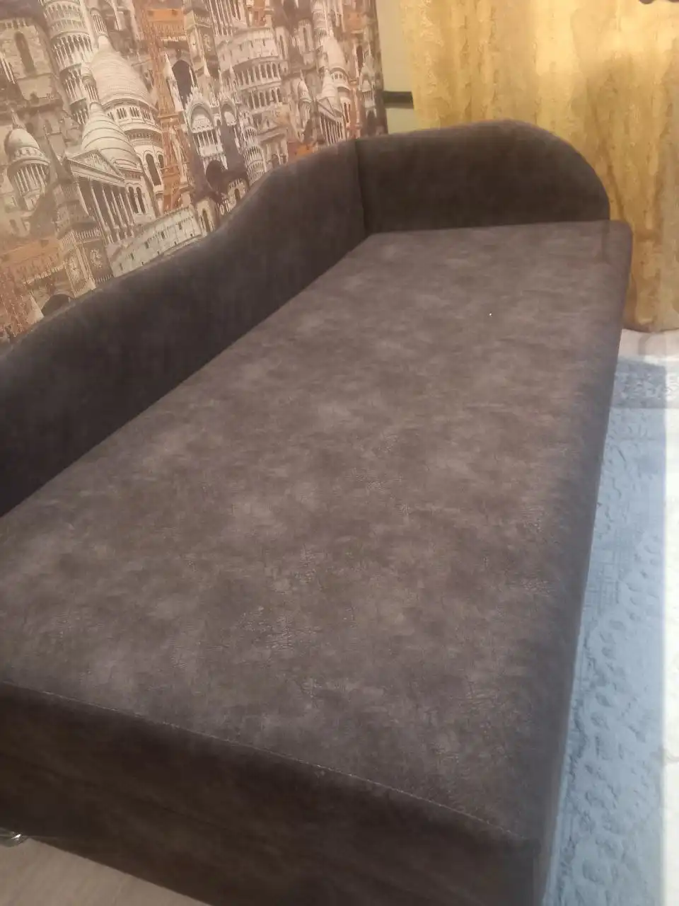Продам диван тахта