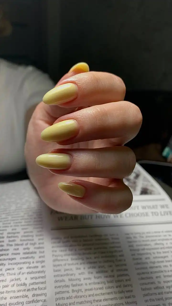 Маникюр и педикюр на дому в Солнечном районе