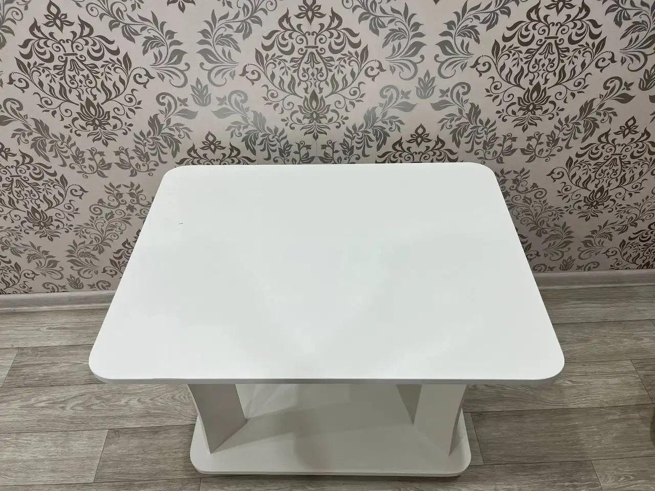 Продам журнальный столик