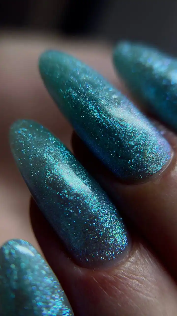 Маникюр и педикюр на дому