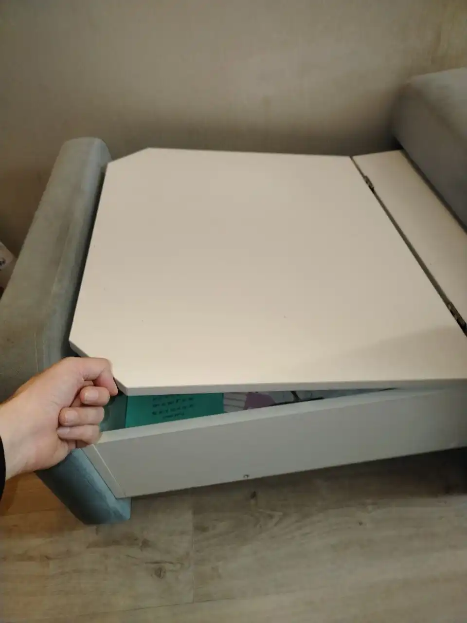 Продажа дивана с ящиками