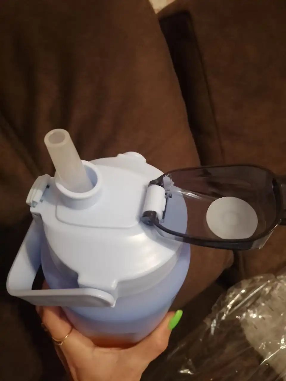 Продам новый шейкер 2 литра