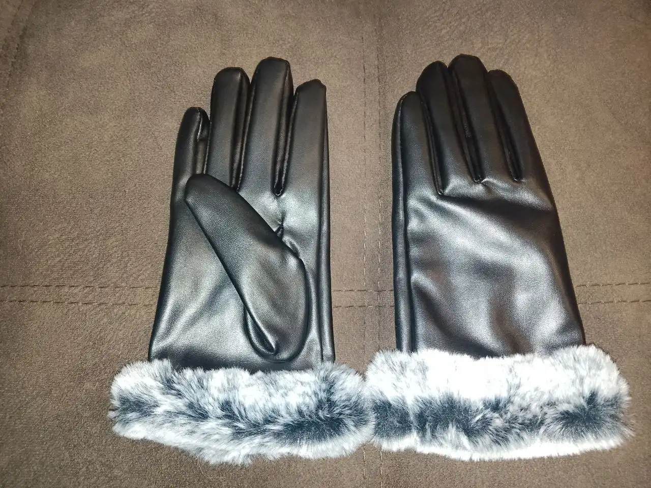 Перчатки новые