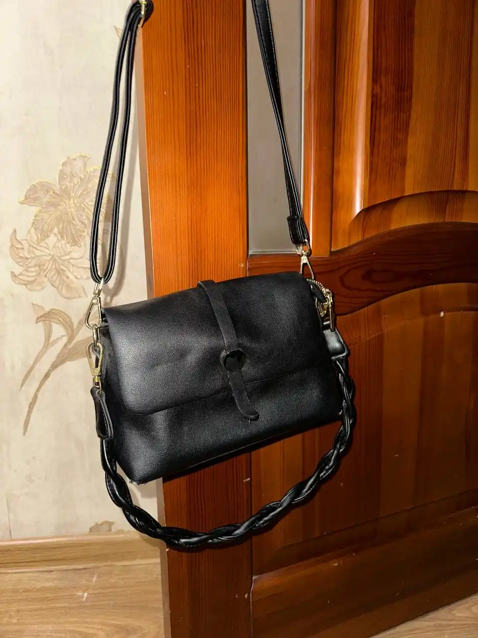 Продаются сумки - Одежда в Саратов