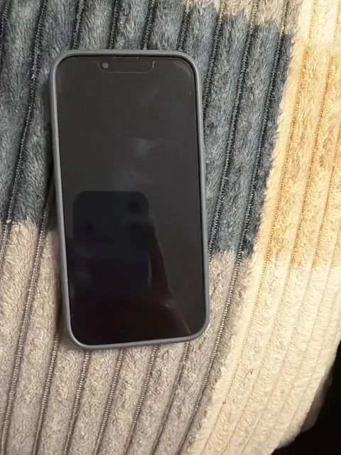 Продам айфон 13 в отличном состоянии - Аксессуары для телефонов в Саратов