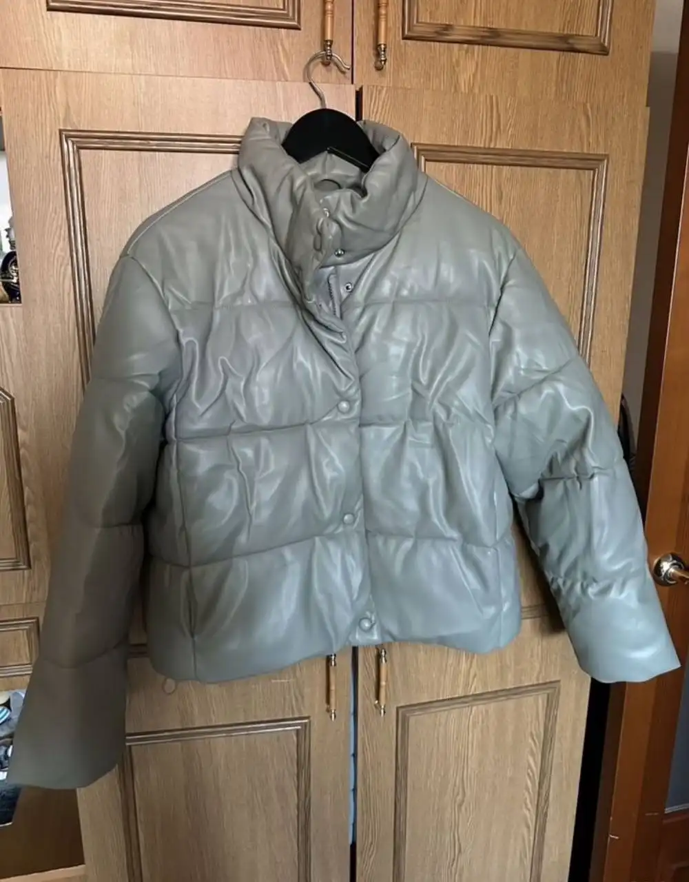 Женская демисезонная куртка Befree размера 42 (S) - Верхняя одежда (Одежда) в Саратов