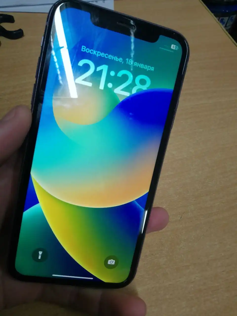 Продам Айфон 11 64 Гб в хорошем состоянии - Смартфоны (Электроника) в Саратов