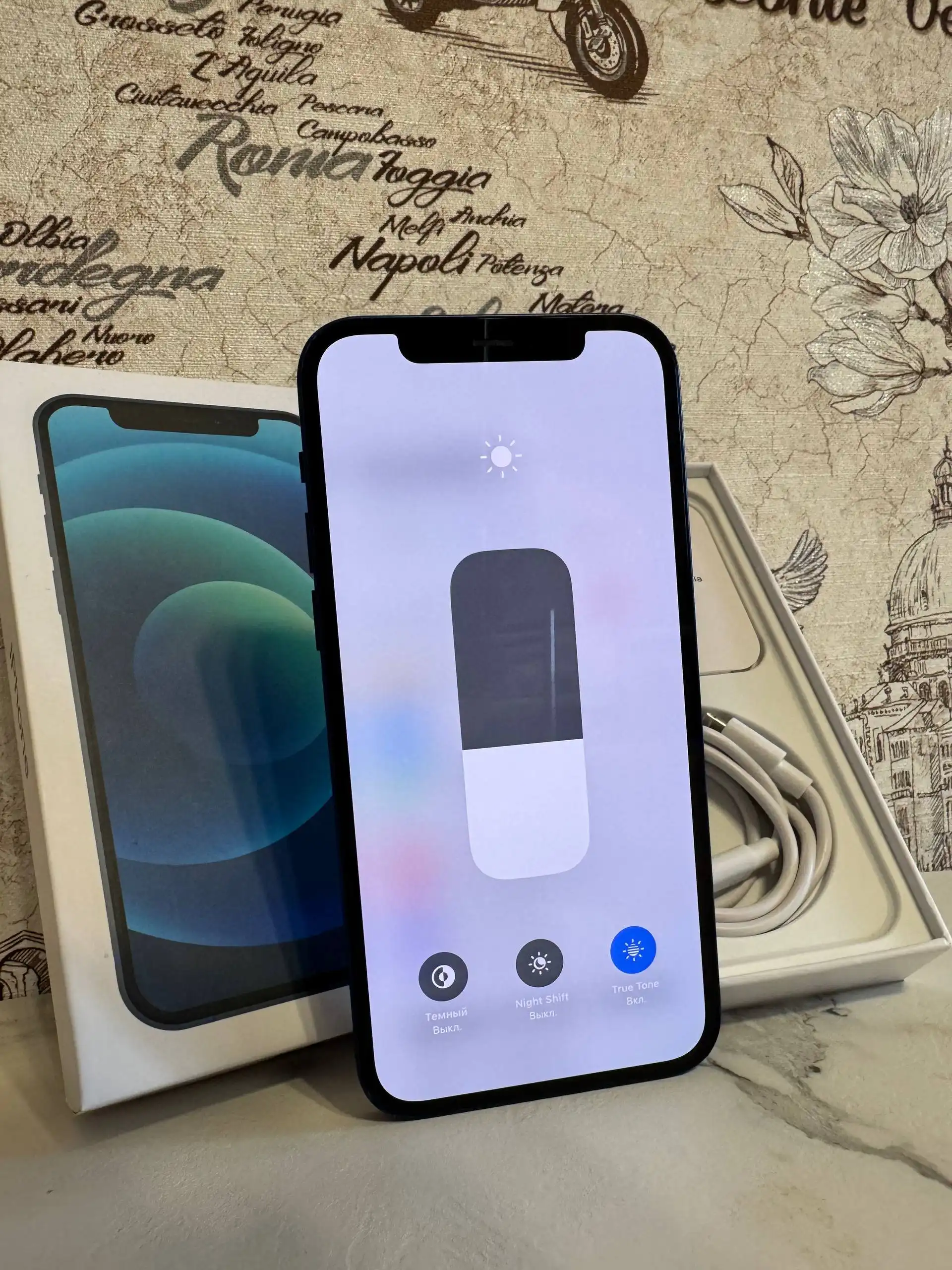 Продам iPhone 12 в отличном состоянии - Смартфоны (Электроника) в Саратов