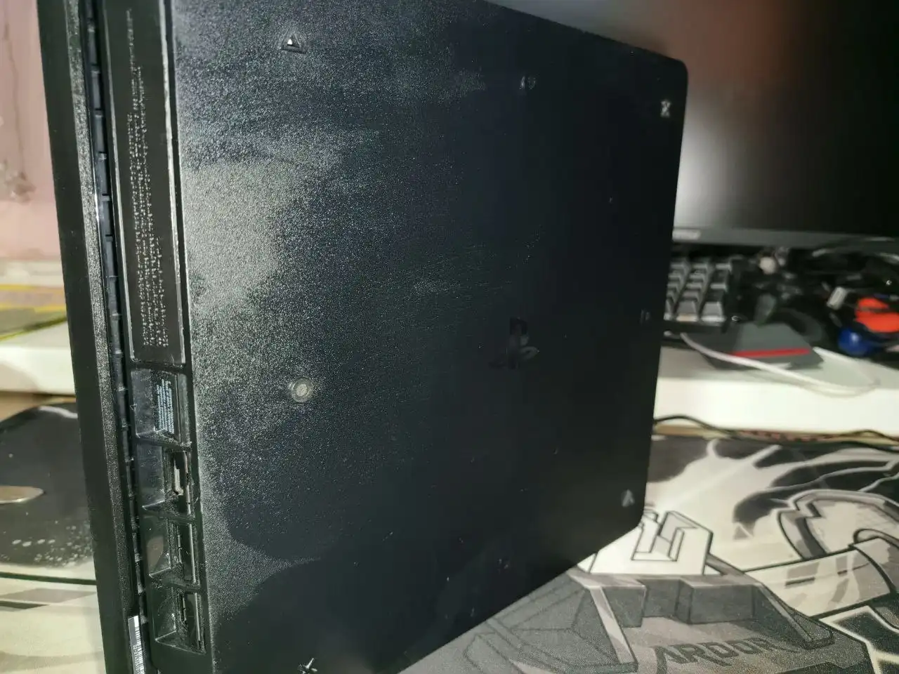 Продам PS4 с терабайтом памяти и играми - Игровые приставки (Электроника) в Саратов