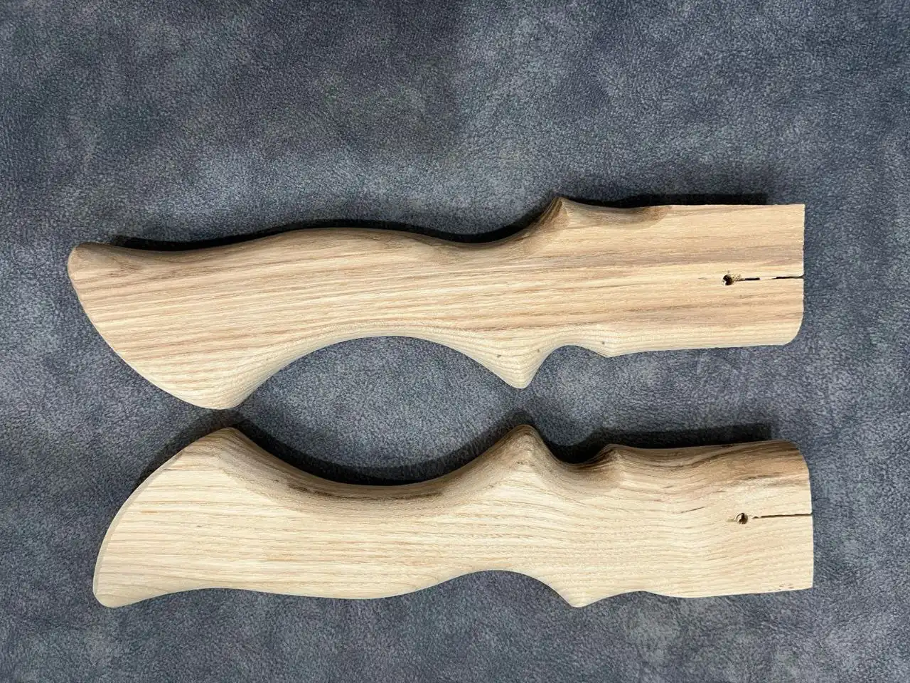 Топорища из ясеня 250 мм и 450 мм - Барахолка в Энгельс