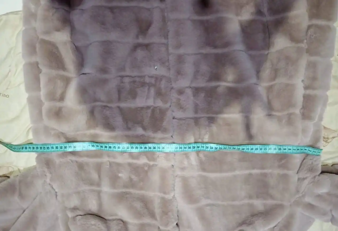 Продам шубку - Верхняя одежда (Одежда) в Саратов