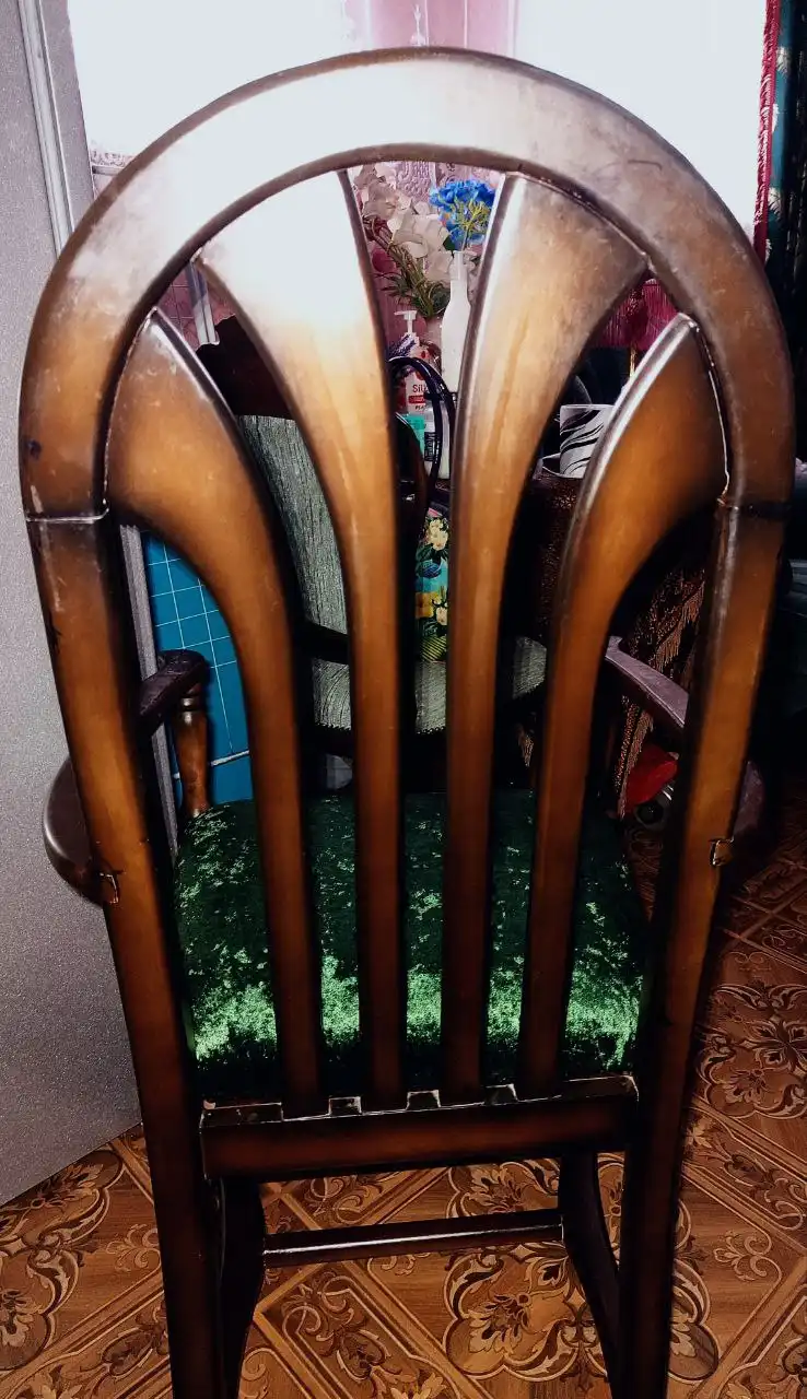 Продам стул-кресло из массива дерева - Мебель (Для дома и дачи) в Энгельс
