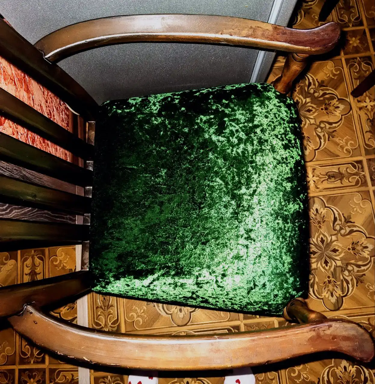 Продам стул-кресло из массива дерева - Мебель (Для дома и дачи) в Энгельс