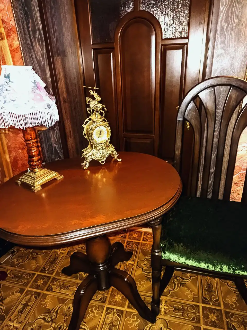 Продам стол массив дерева - Для дома и дачи в Энгельс