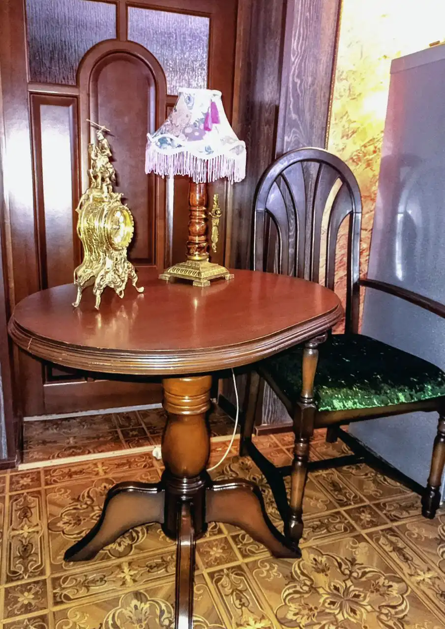 Продам стол массив дерева - Для дома и дачи в Энгельс