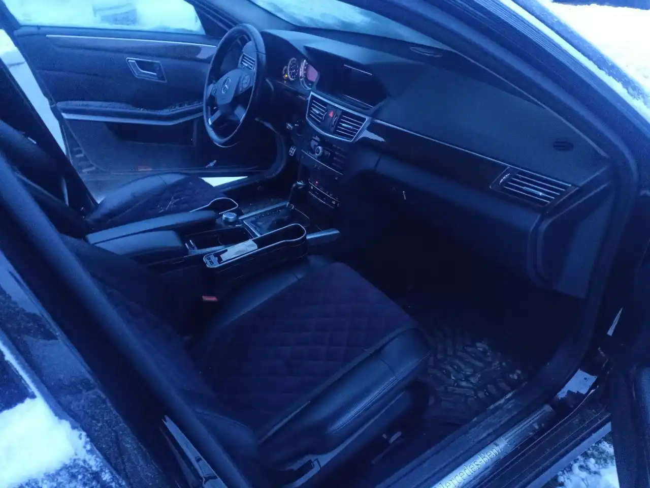 Mercedes-Benz E-Class 2011 на торгах по банкротству