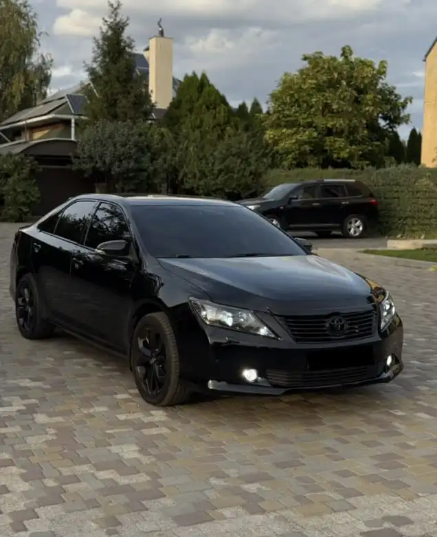 Toyota Camry 2011 (XV50) Black Edition