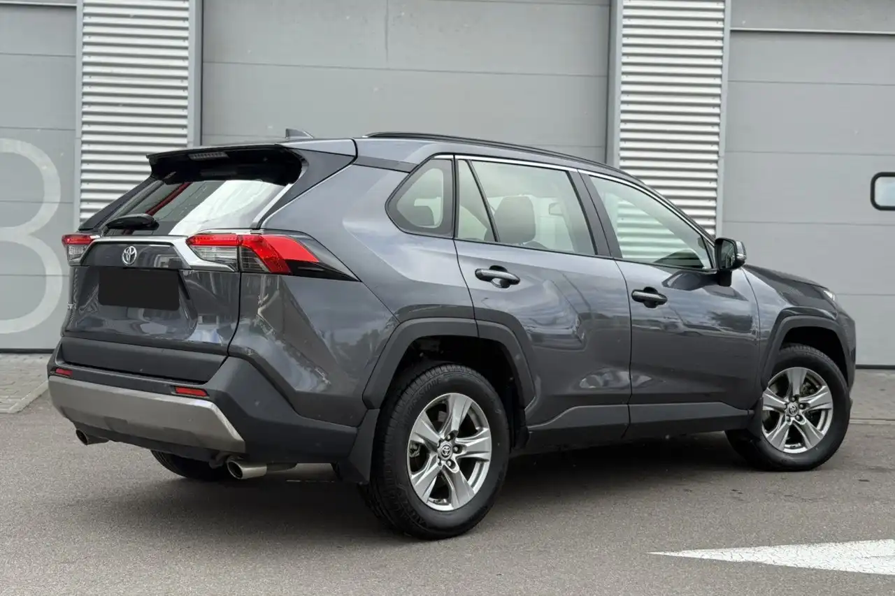 Продажа Toyota RAV4 с пробегом 26 тыс. км