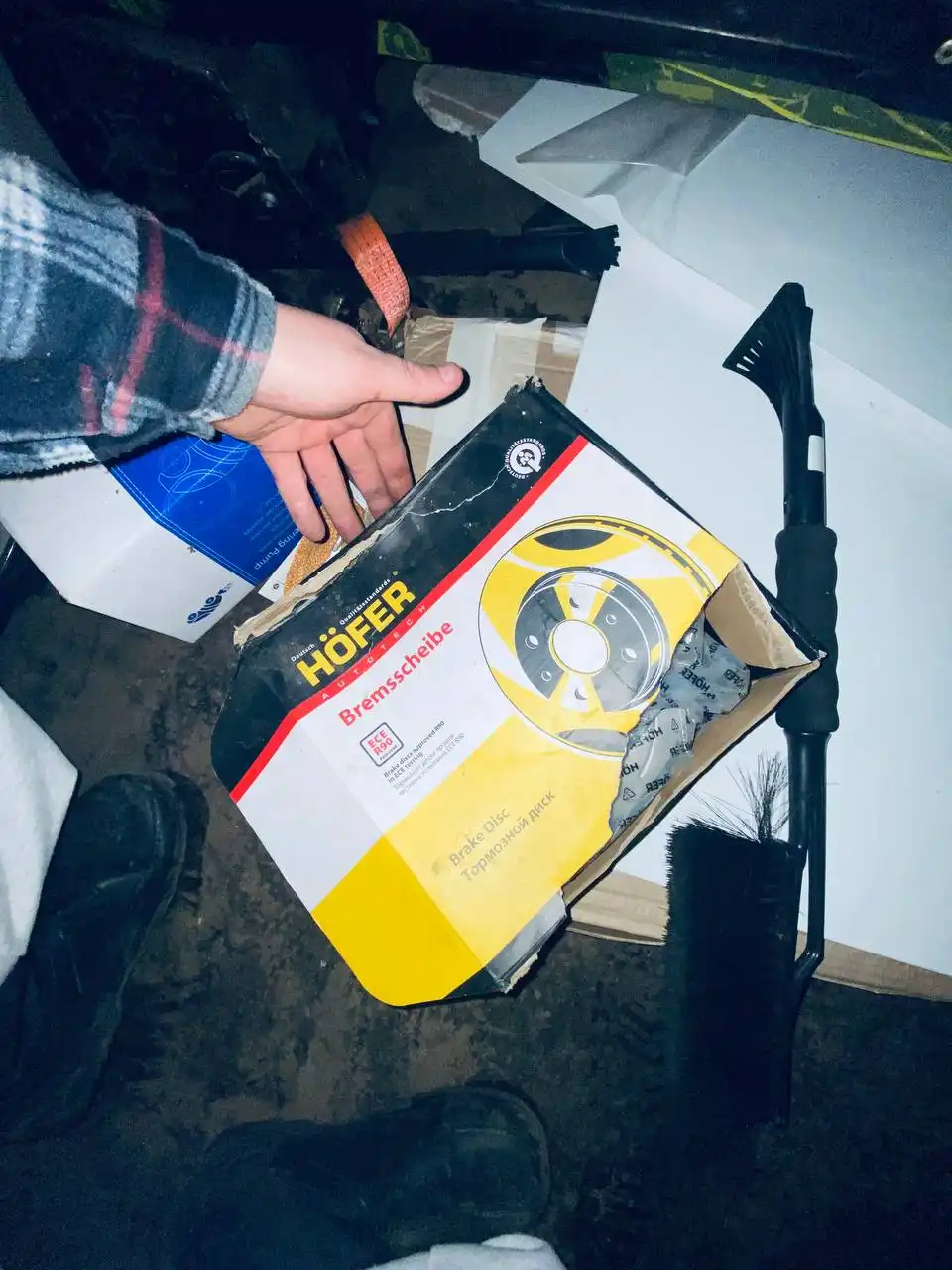 Продажа новых запчастей для авто ВАЗ и других